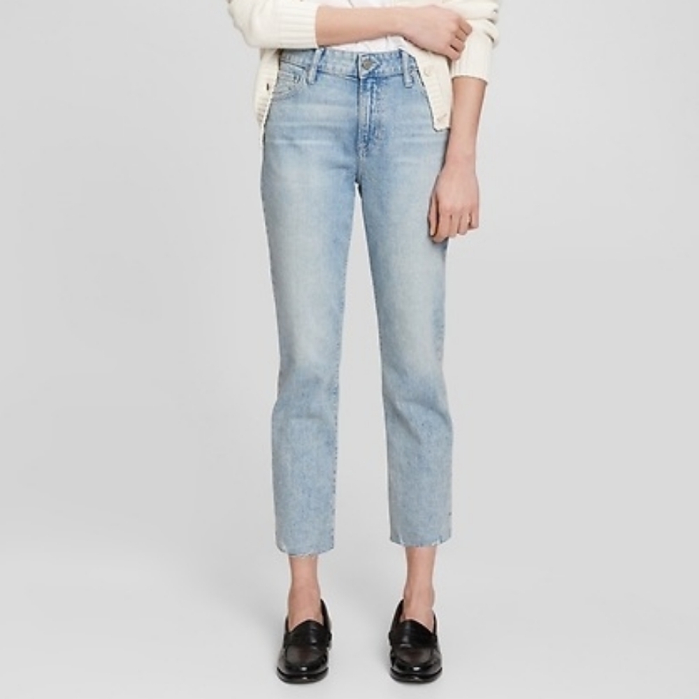 Gap Mid Rise Universal Slim Boyfriend Jeans Distressed
